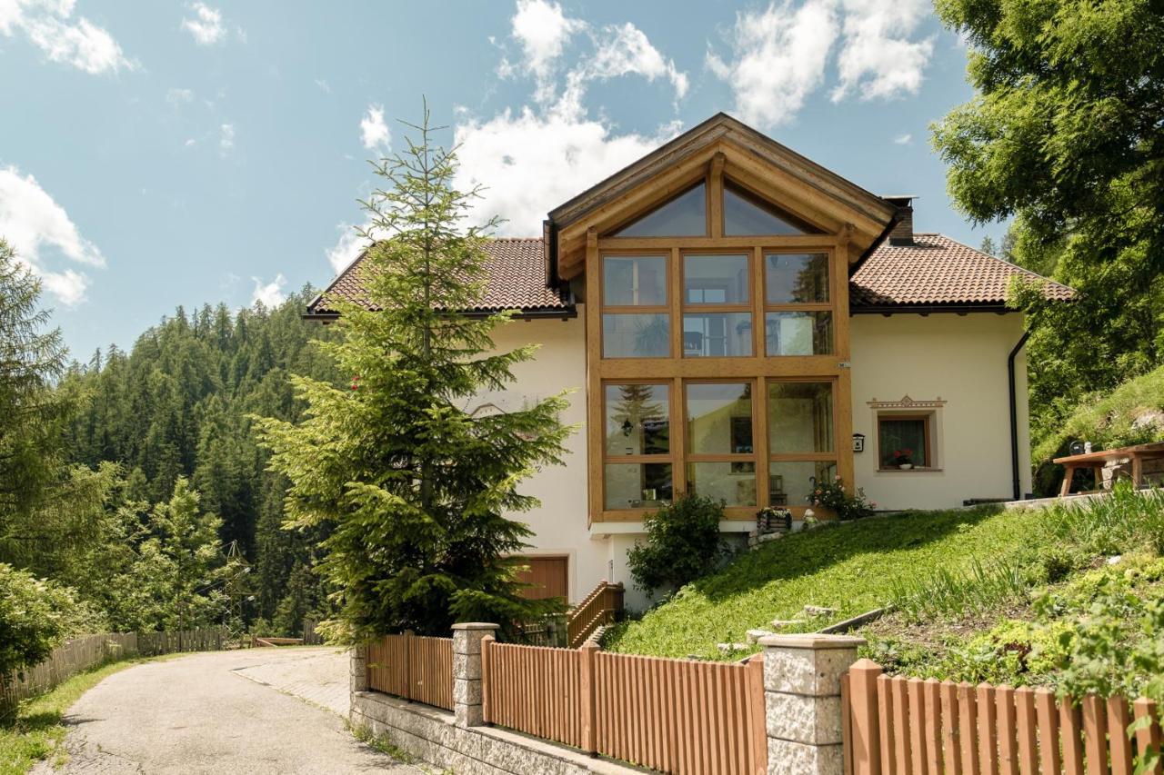 Ciasa Iachin Mountain Apartment Sankt Martin in Thurn Exterior foto